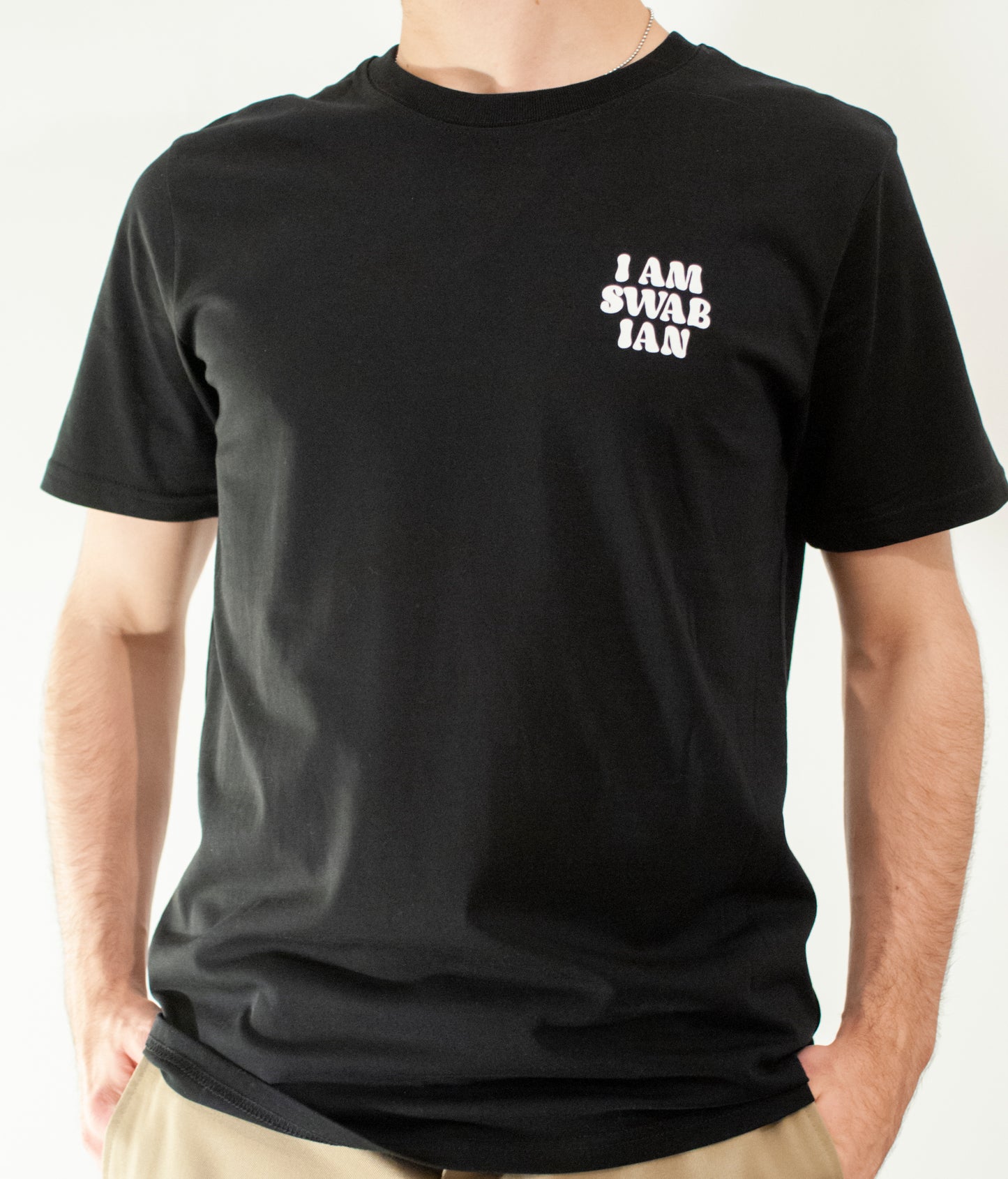 T-Shirt - I AM SWABIAN - SCHWARZ - THE-SWABIAN