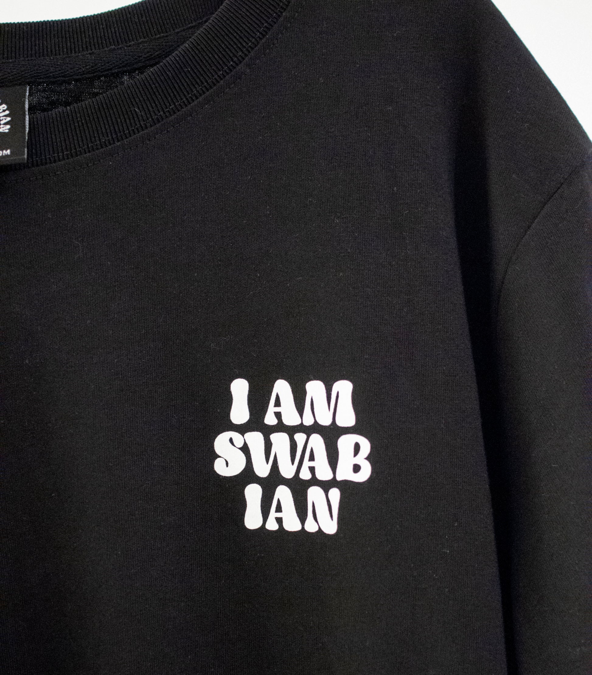 T-Shirt - I AM SWABIAN - SCHWARZ - THE-SWABIAN